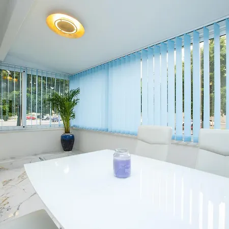 Luxury In Mare 자다르