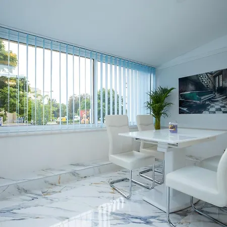 아파트 Luxury In Mare 자다르